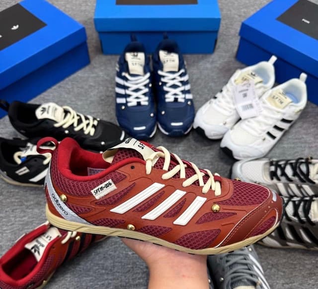 Adidas · Style 018