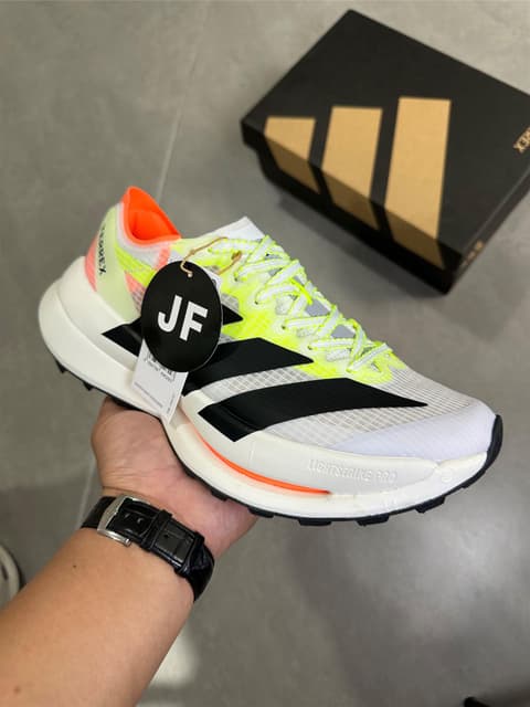 Adidas · Style 029