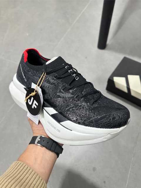Adidas · Style 064