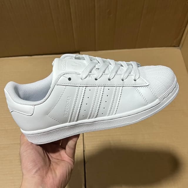 Adidas · Style 085