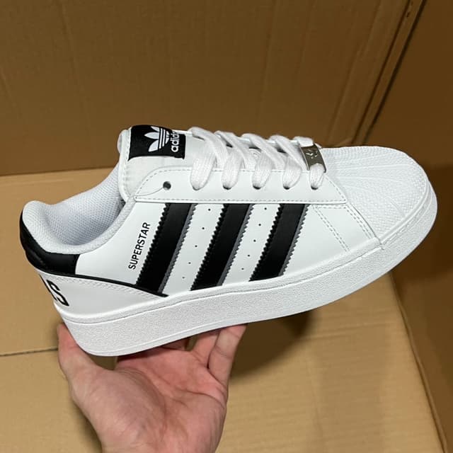 Adidas · Style 087