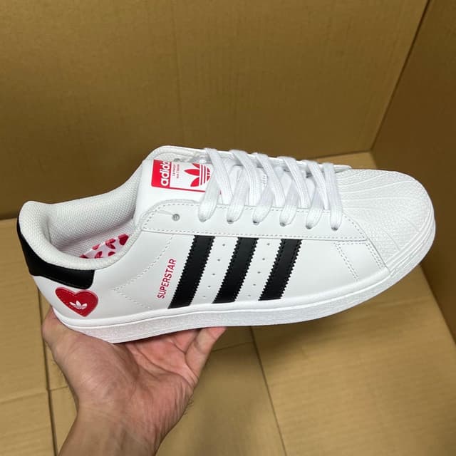 Adidas · Style 094