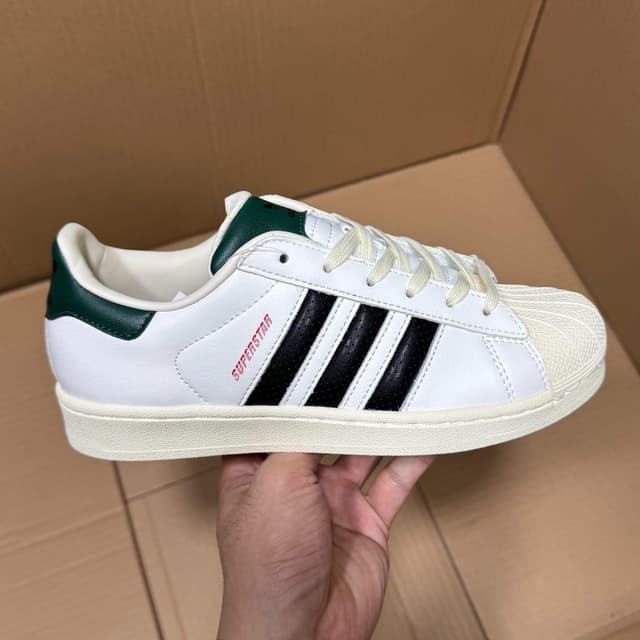 Adidas · Style 099