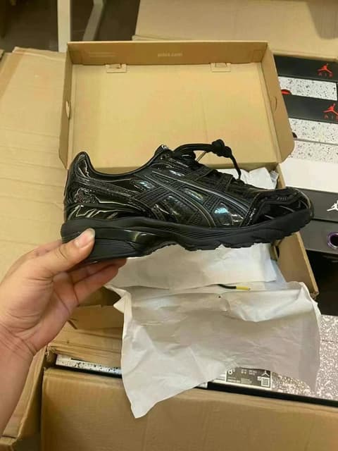 Asics · Style 017