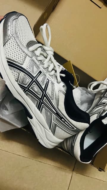 Asics · Style 041
