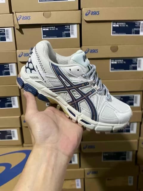 Asics · Style 060