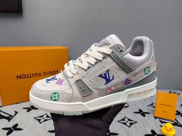 Luxury Brands · Style 060