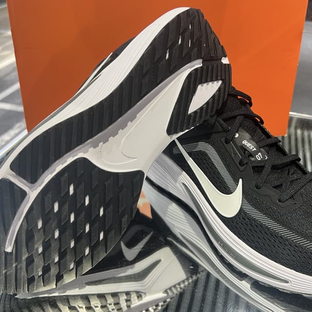 Nike · Style 012