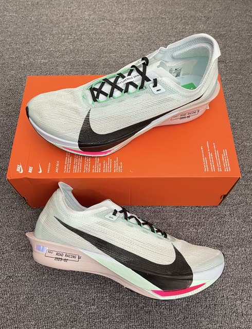 Nike · Style 017