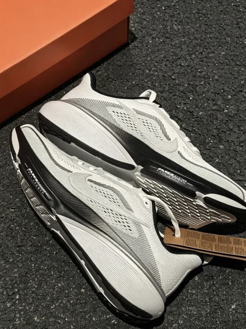 Nike · Style 039